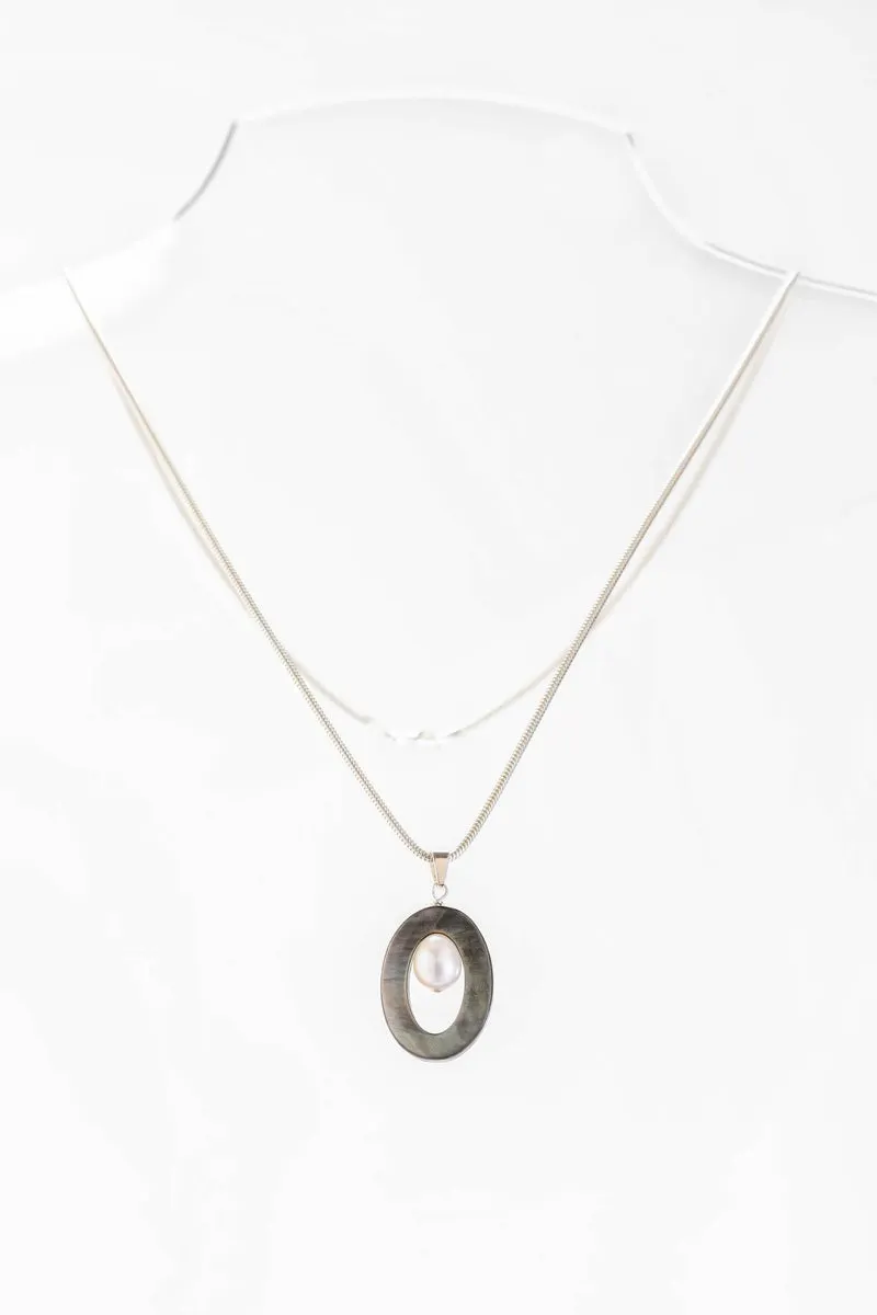 Pendentif ovale Sel et Poivre