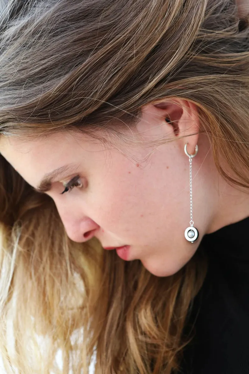 Boucles d'oreilles longues noir et blanc